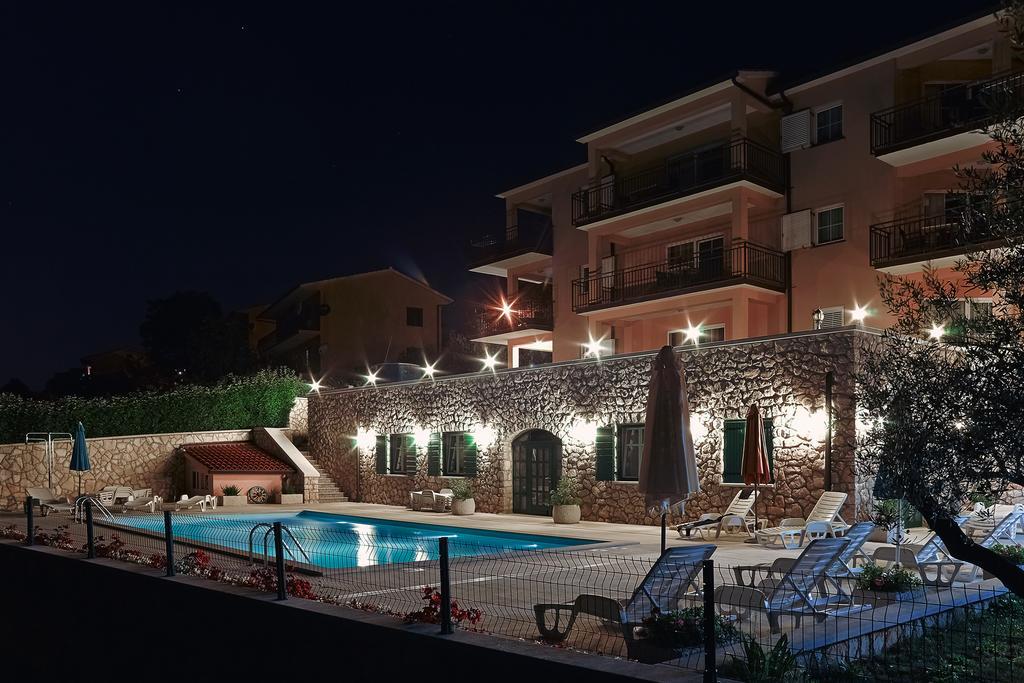 Apartments Villa Venera Лабин Екстер'єр фото